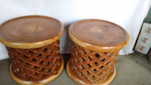 Original handgeschnitzter Bamileke-Tisch/Hocker/Beistelltisch