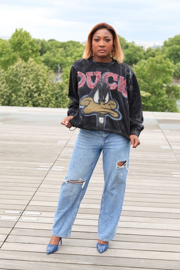 Schwarzer Oversized-Sweater mit Duck-Print – Bild 6