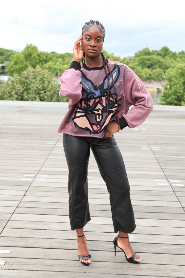 Lila Oversized-Sweater mit Cartoon-Print – Bild 7