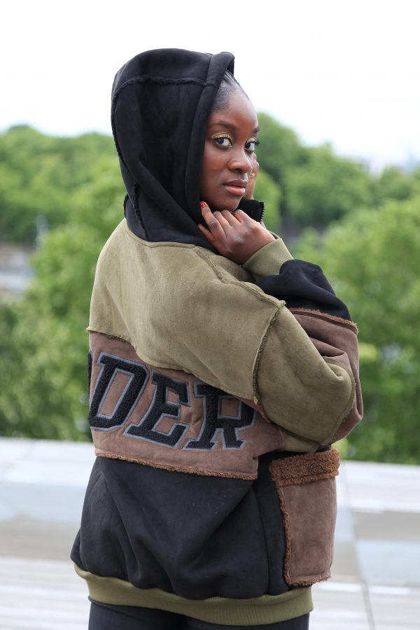 Oversized Patchwork-Jacke mit Kapuze – Khaki – Bild 5