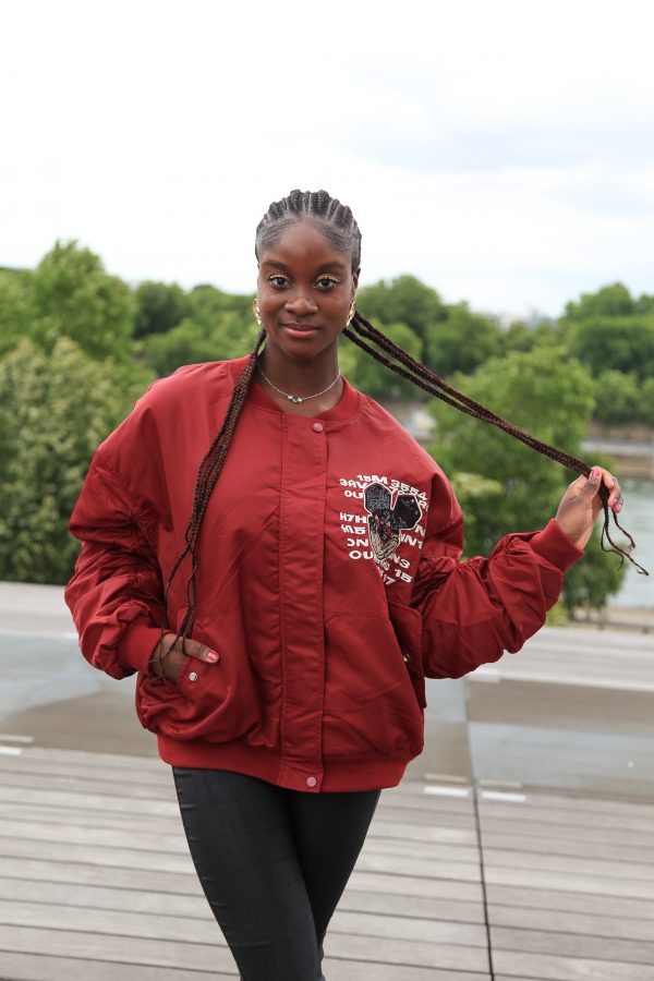 Oversized Bomberjacke – Bordeaux mit Cartoon-Print – Bild 4