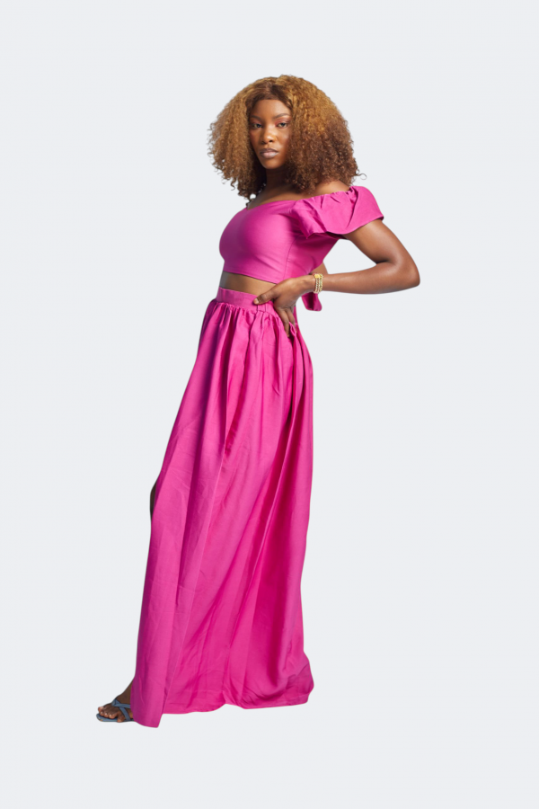 Pinkfarbenes Zweiteiler-Set mit Off-Shoulder-Top & Maxirock mit Schlitz – Sommer & Abendlook - Image 2