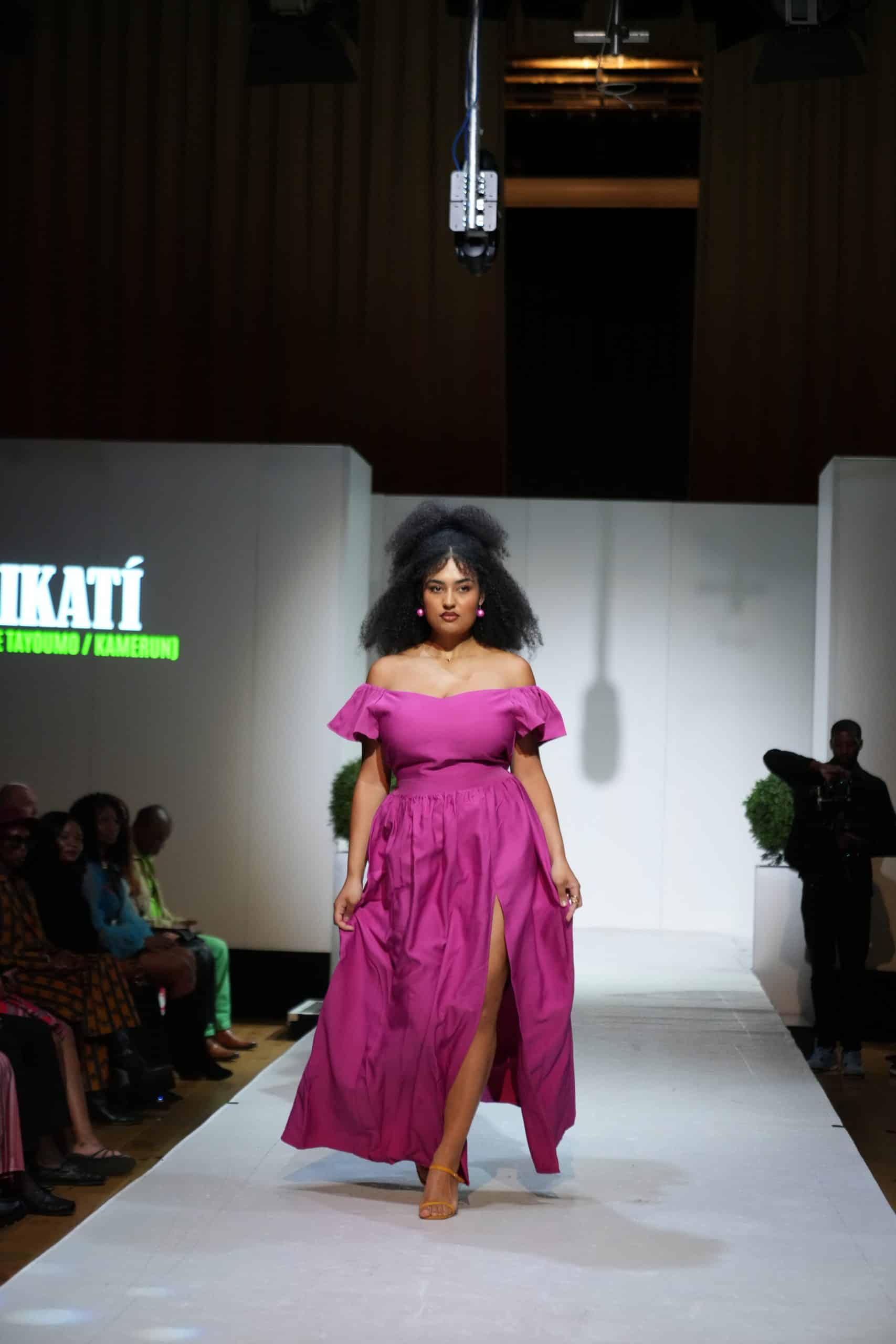 Sikatí Runway Set „Rosá“ – Zweiteiler Off-Shoulder in Rosa-Pink