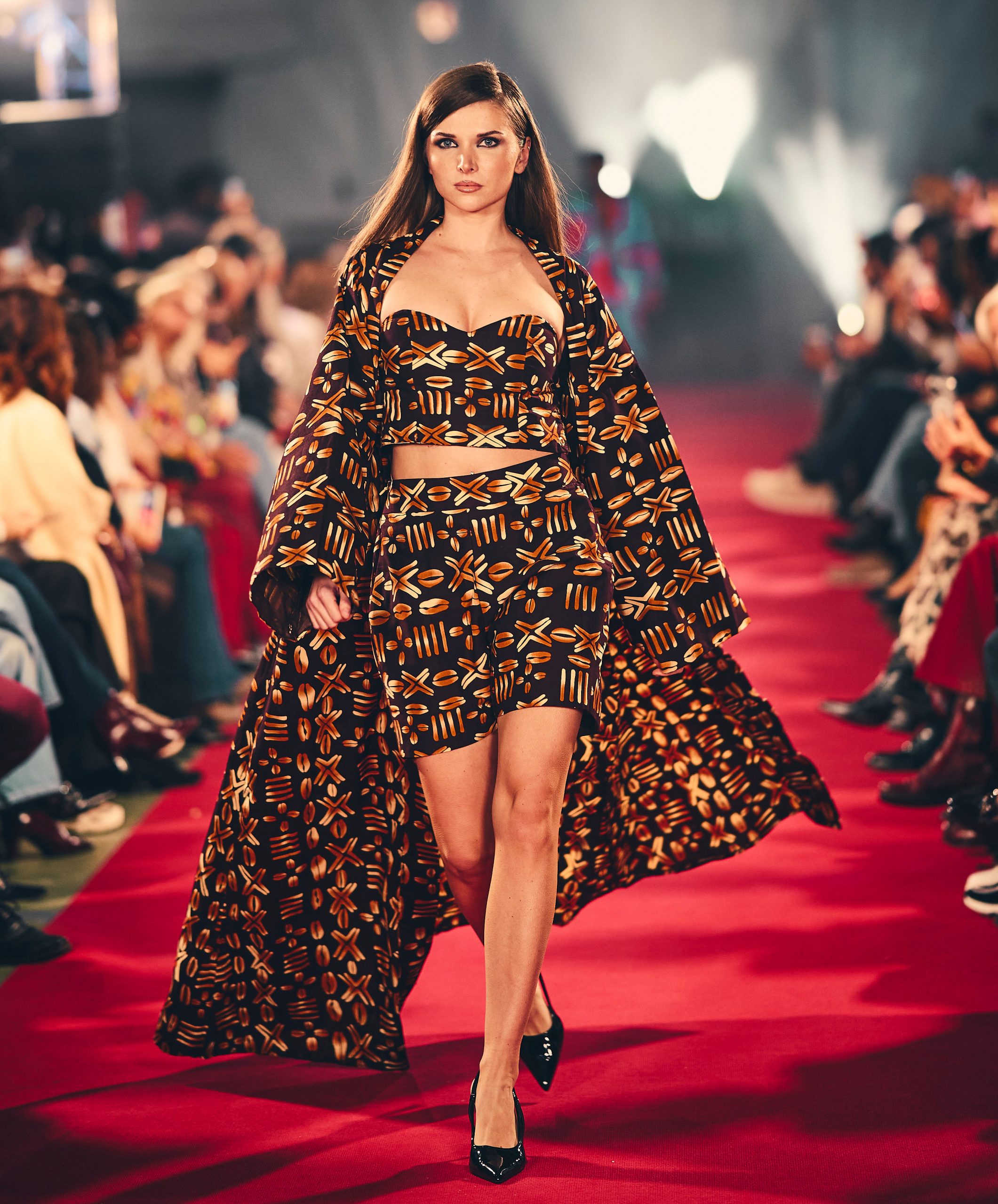 Sikatí “Mabéla” Runway Set – Kimono, Bustier & Shorts